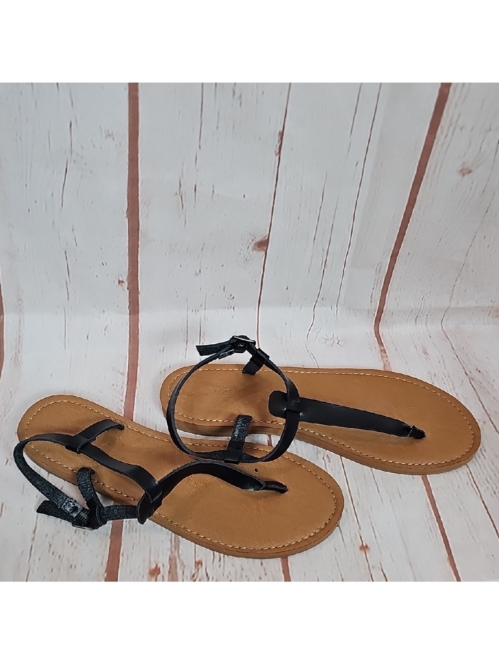 3/$10 Universal Thread Black Strappy Sandals with Tan Footbed Size 7.5